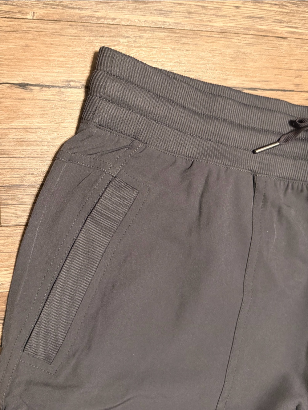 NWT RBX Active Women's Lightweight Woven Capri Pants Pockets Lightweight Size L - Picture 4 of 10